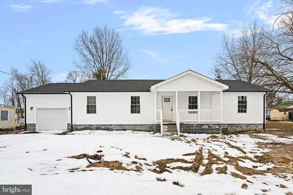 $289,900 | 18 McClary Street, Leipsic, DE 19901