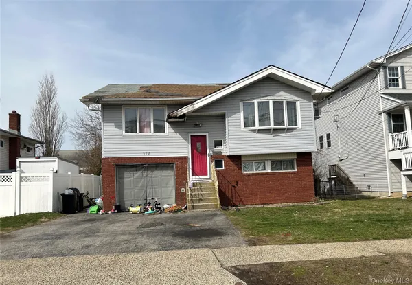 $630,000 | 572 Miller Avenue, Freeport, NY 11520