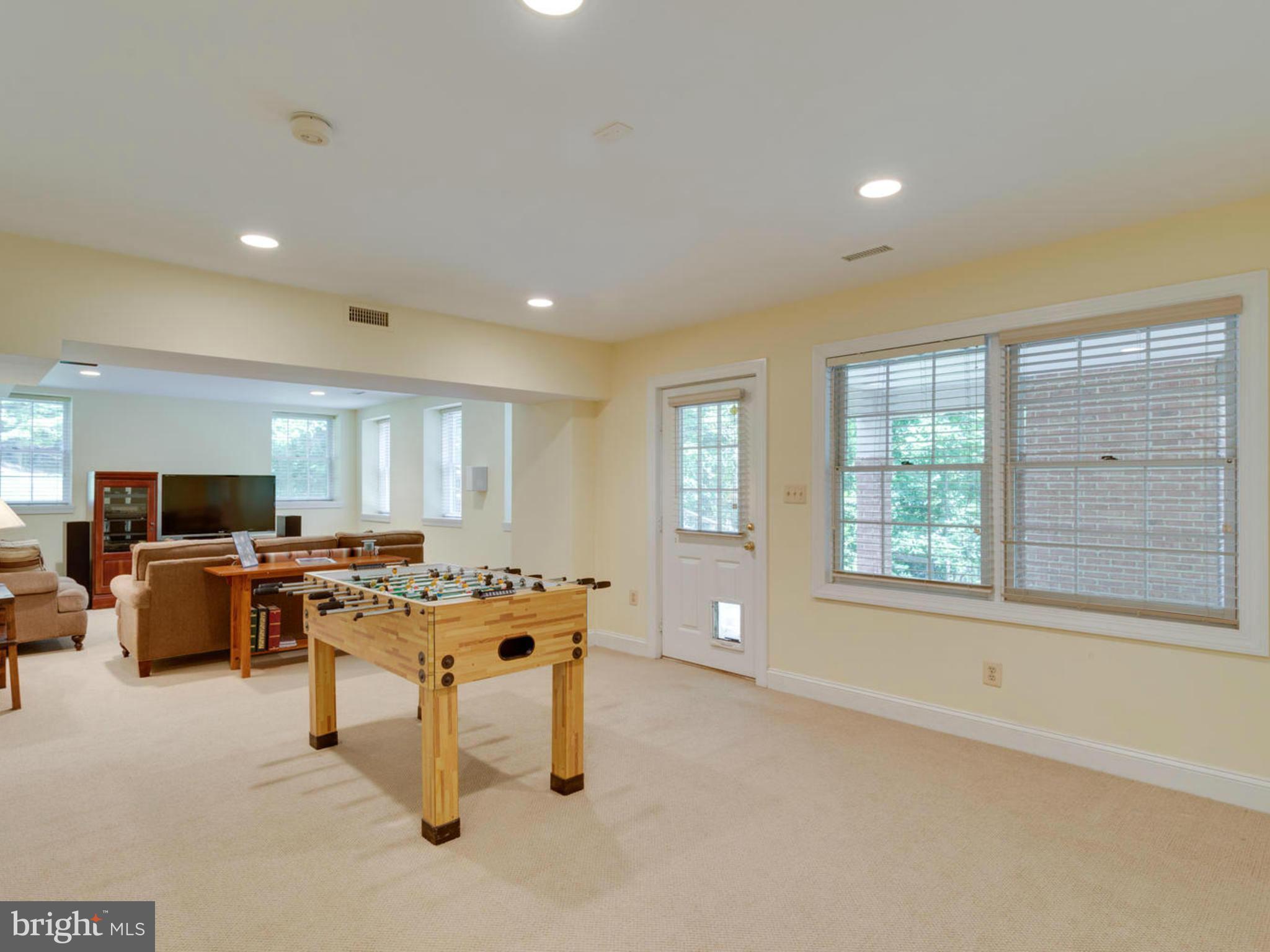2082 Hunters Crest Way Vienna, VA 22181 - Photo 20 of 30 Basement