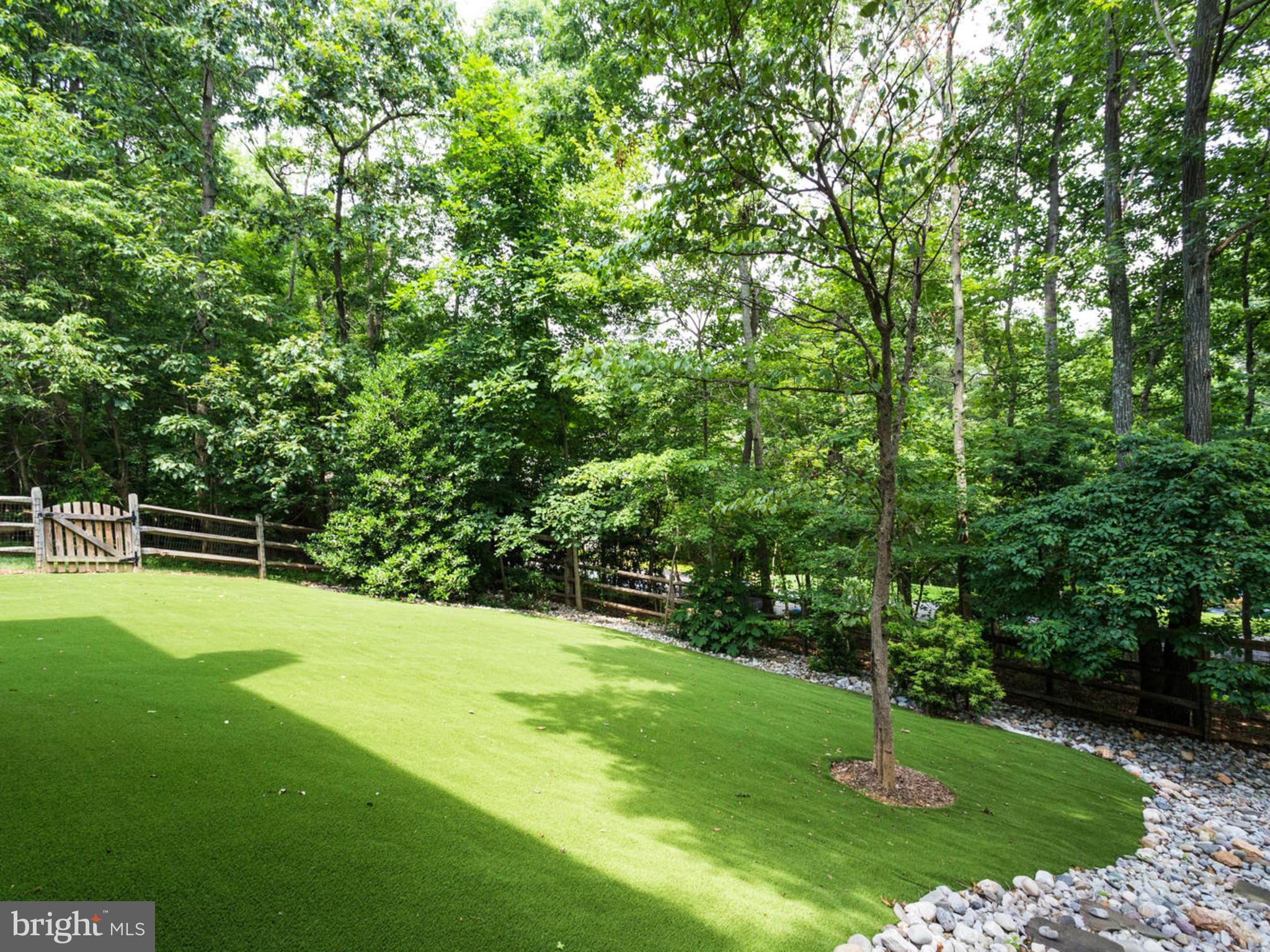 2082 Hunters Crest Way Vienna, VA 22181 - Photo 29 of 30 Exterior (General)