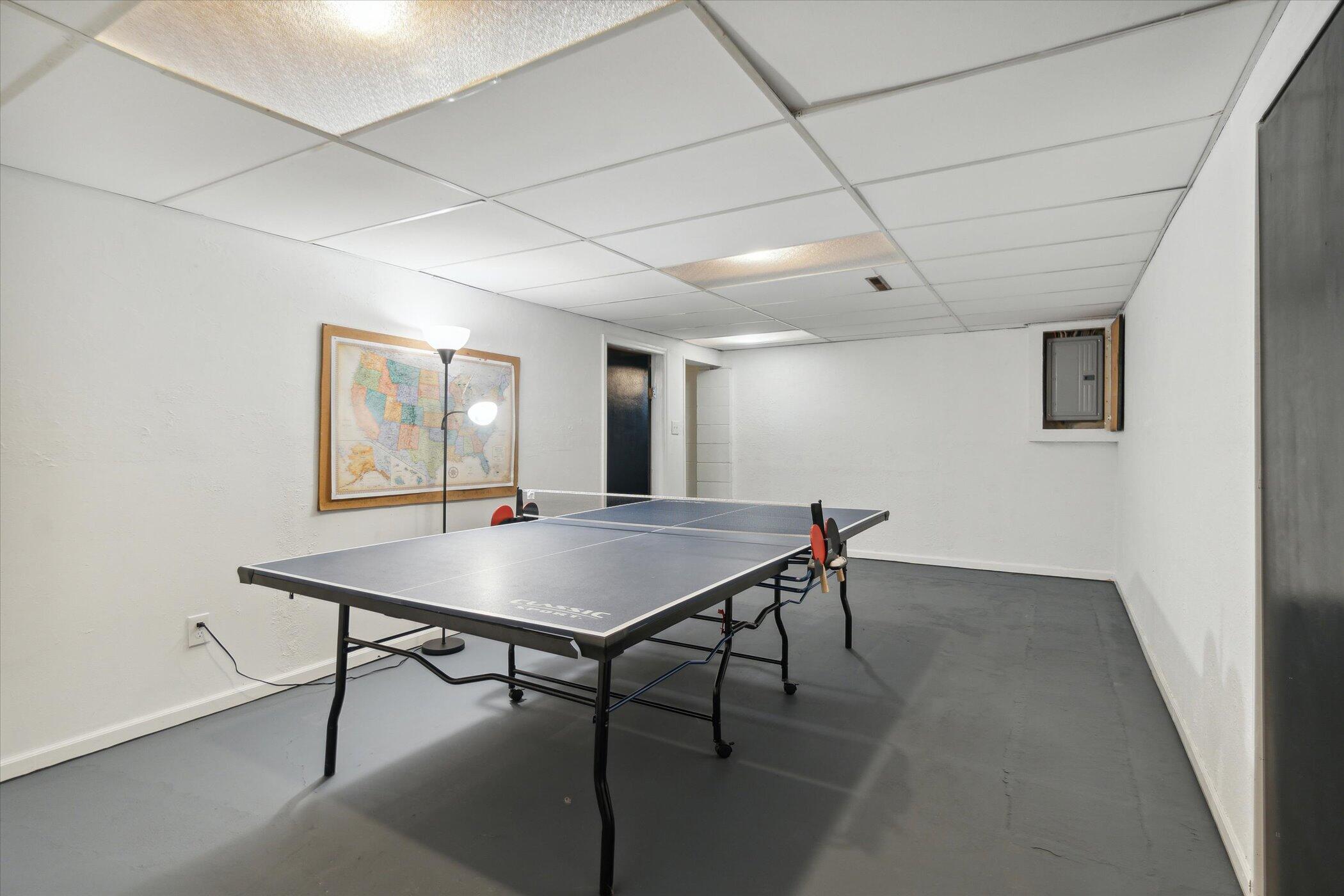 1015 East Berry Road Jackson, MI 49201 - Photo 31 of 46 Game Room - Finished Bsmt