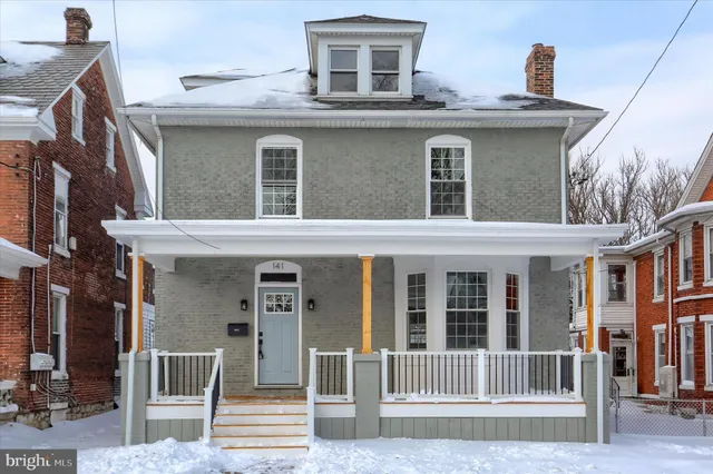 $324,900 | 141 Hummel Avenue, Lemoyne, PA 17043