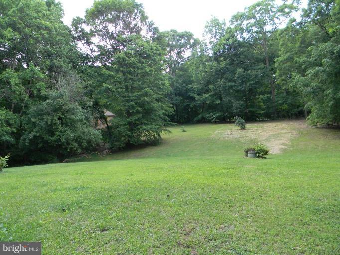 8067 Counselor Road Manassas, VA 20112 - Photo 24 of 30 Front Yard