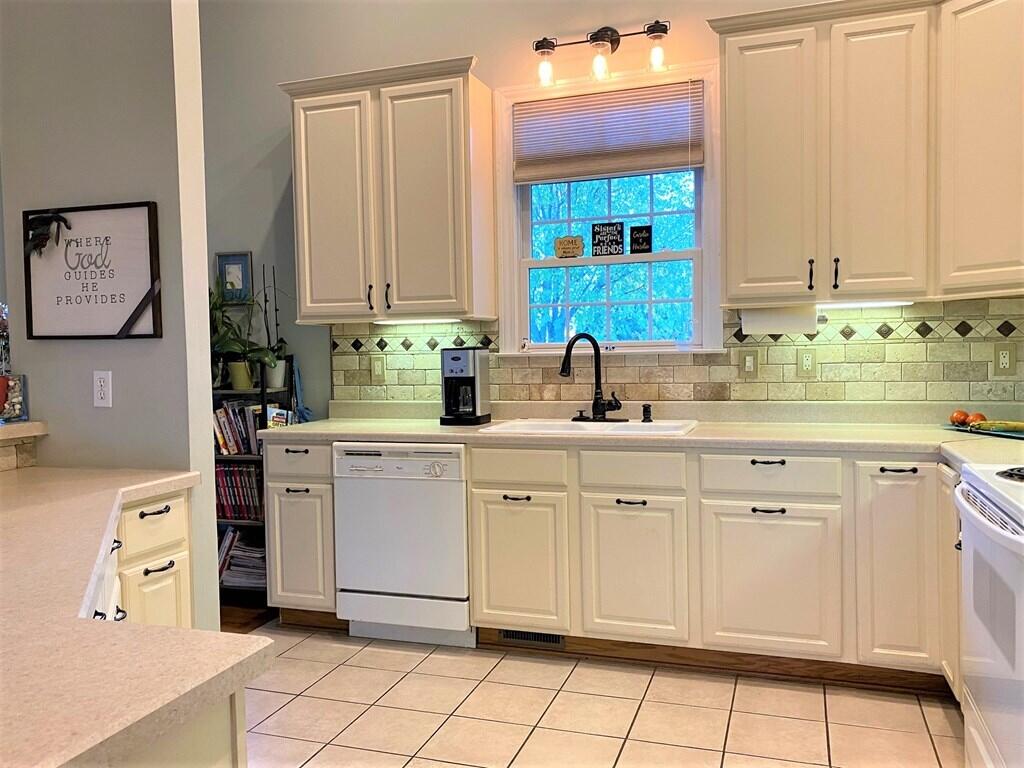 33641 Spring Hill Drive Glade Spring, VA 24340 - Photo 13 of 47 spring h13