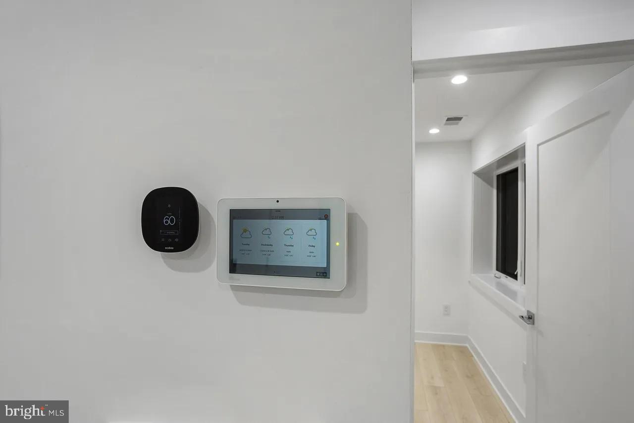 4 R Street Northwest, Unit 4 Washington, DC 20001 - Photo 27 of 38
