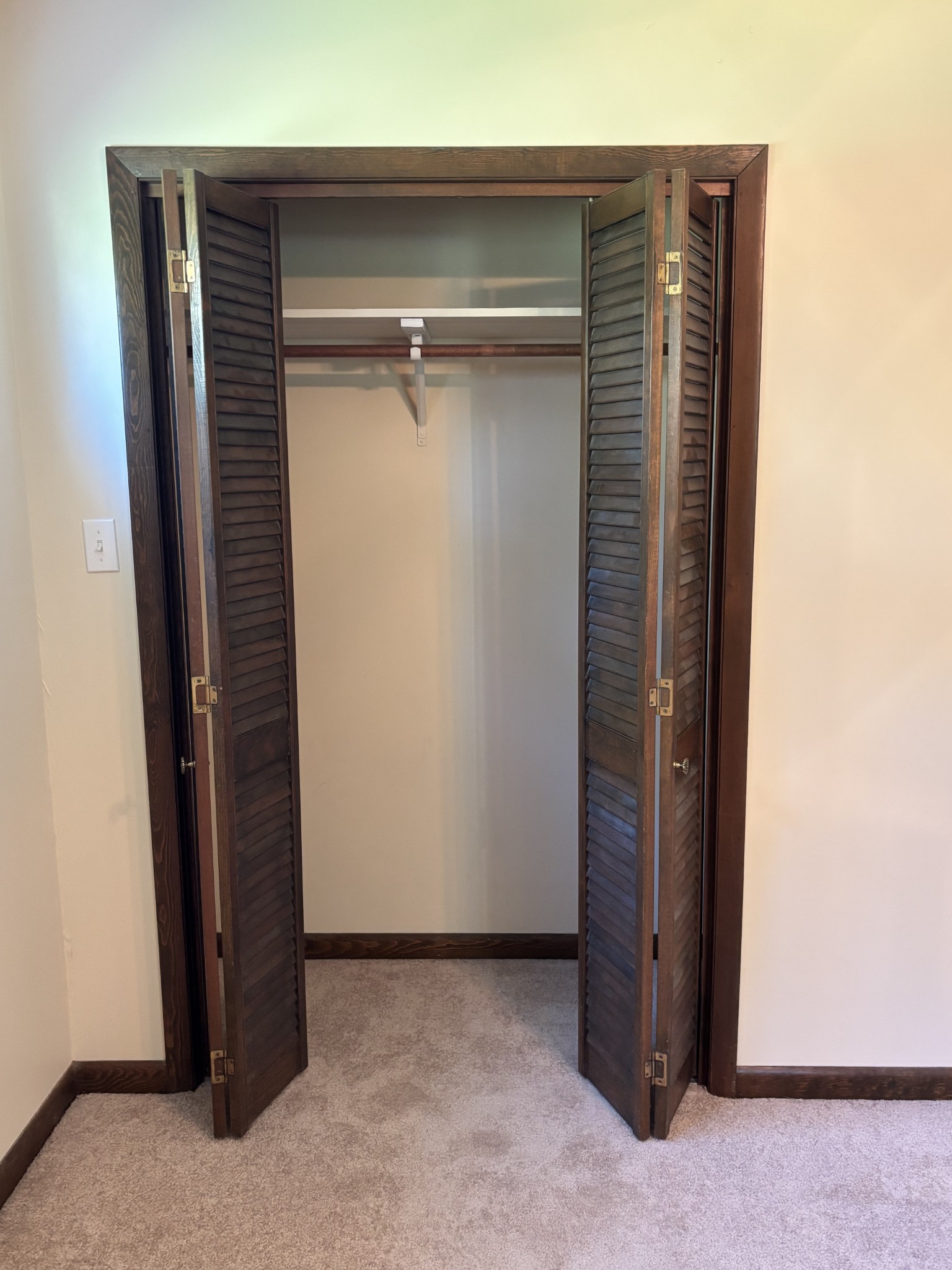 141 Doak Road Manchester, TN 37355 - Photo 22 of 41 a close view of closet