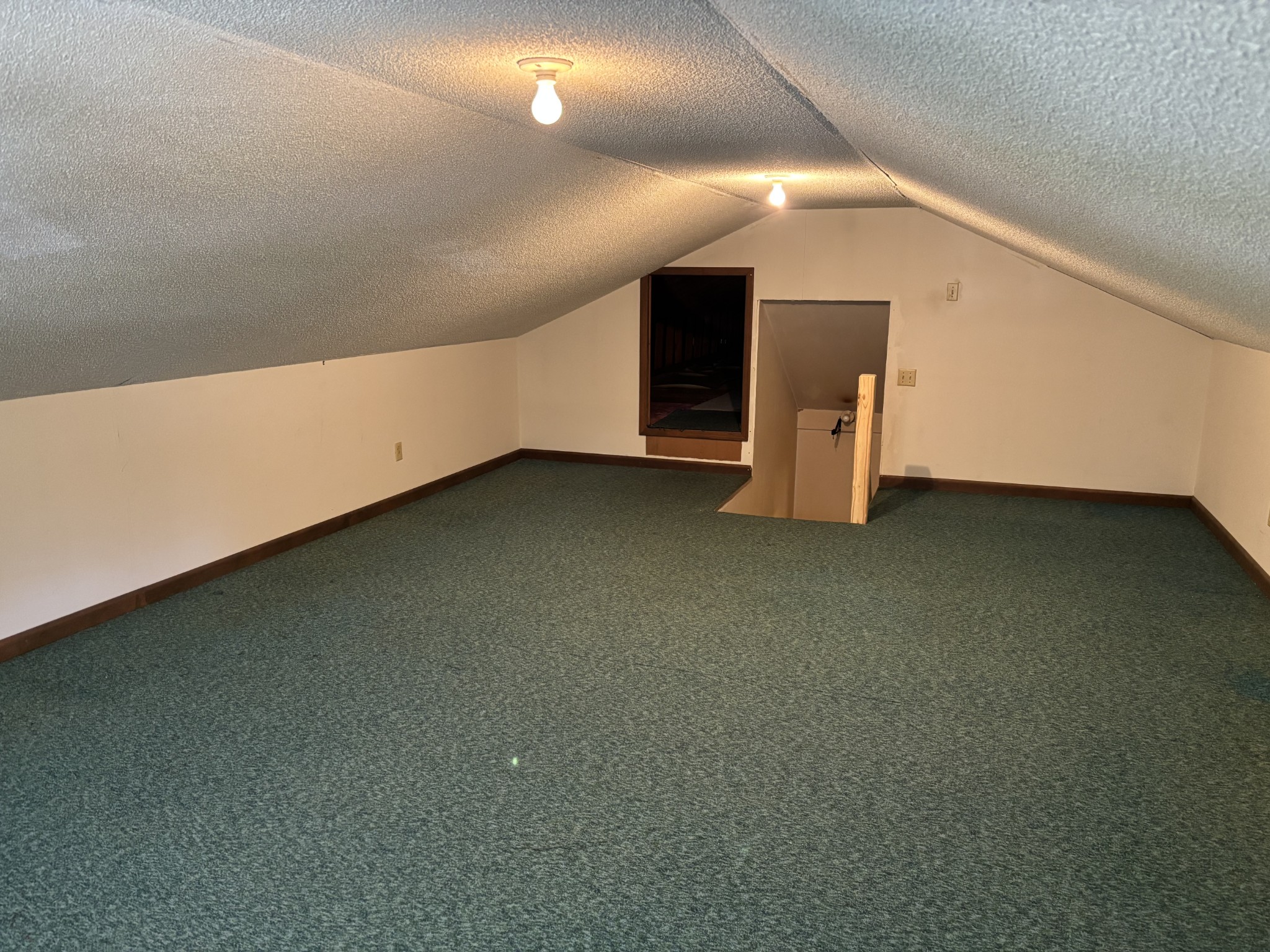 141 Doak Road Manchester, TN 37355 - Photo 38 of 41 a view of an empty room with a kitchen