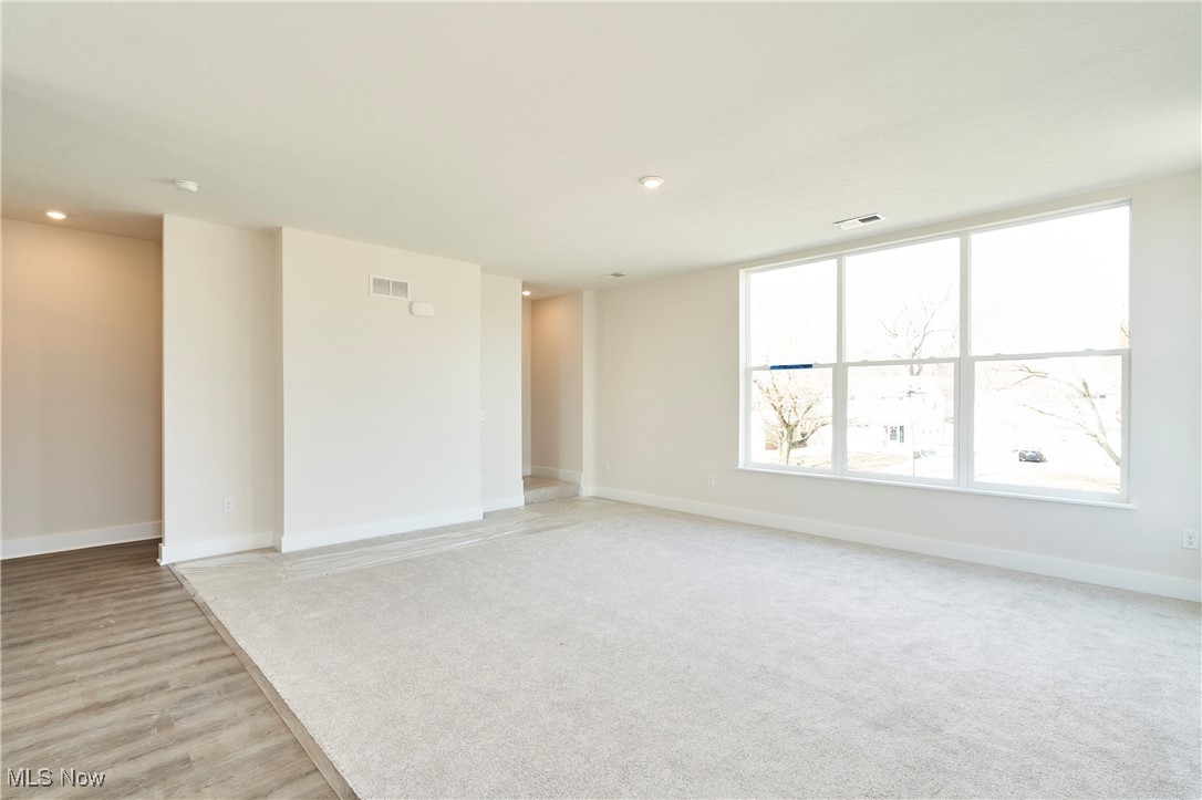 596 Mull Avenue, Unit 8 Akron, OH 44313 - Photo 7 of 35