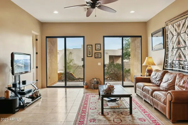 $990,000 | 40627 North 6th Avenue, Phoenix, AZ 85086