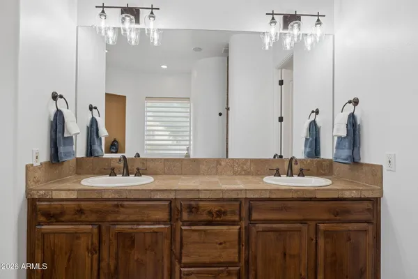 $990,000 | 40627 North 6th Avenue, Phoenix, AZ 85086