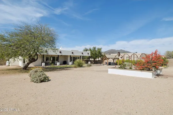 $990,000 | 40627 North 6th Avenue, Phoenix, AZ 85086