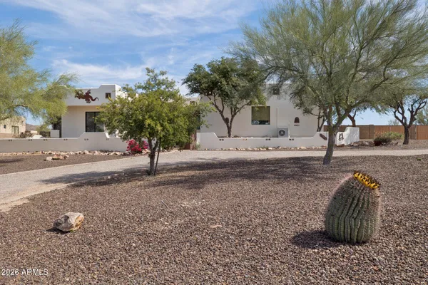 $990,000 | 40627 North 6th Avenue, Phoenix, AZ 85086