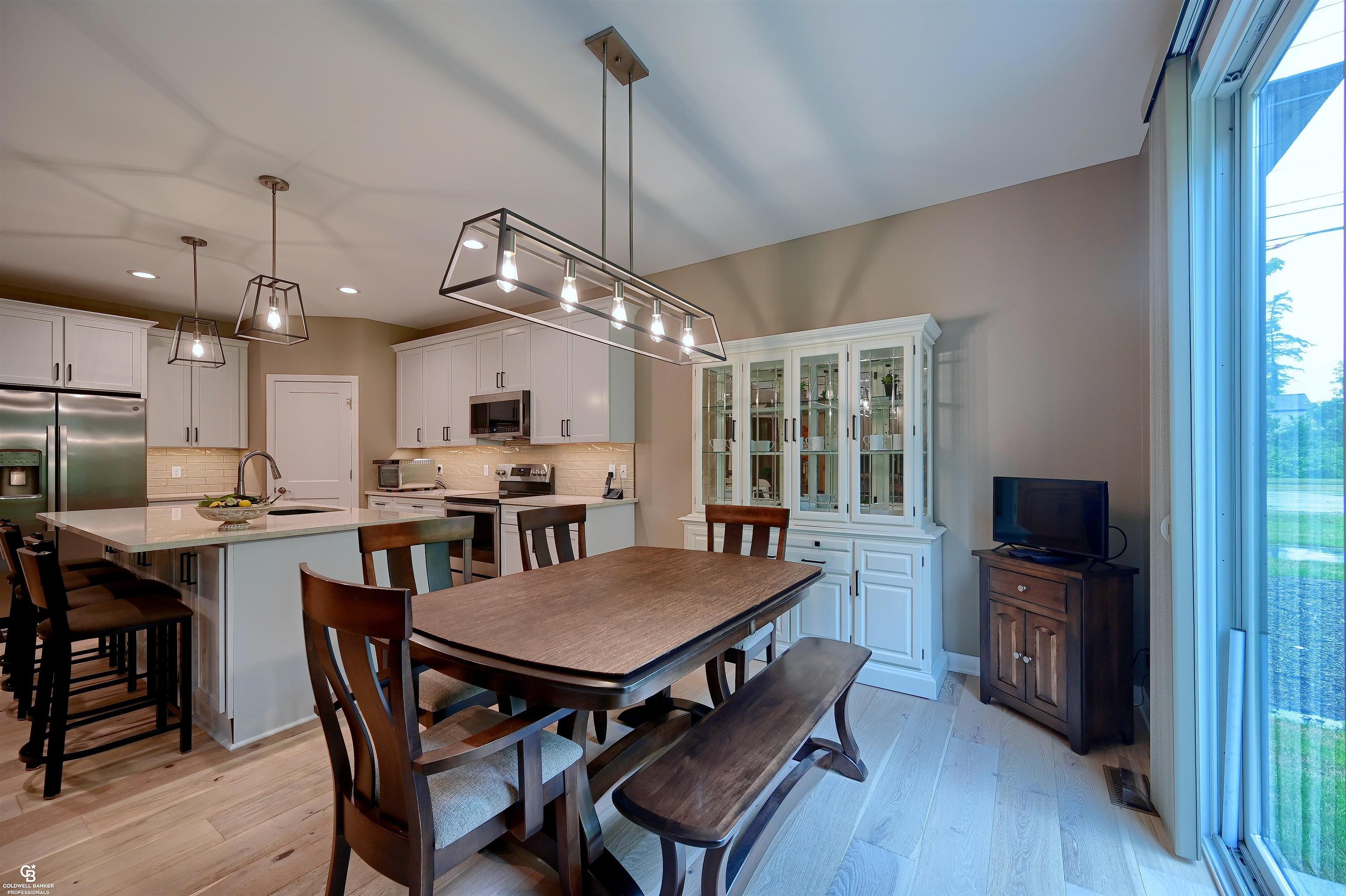 1021 Crestwyk Lane Rochester, MI 48307 - Photo 12 of 44 Eating Nook