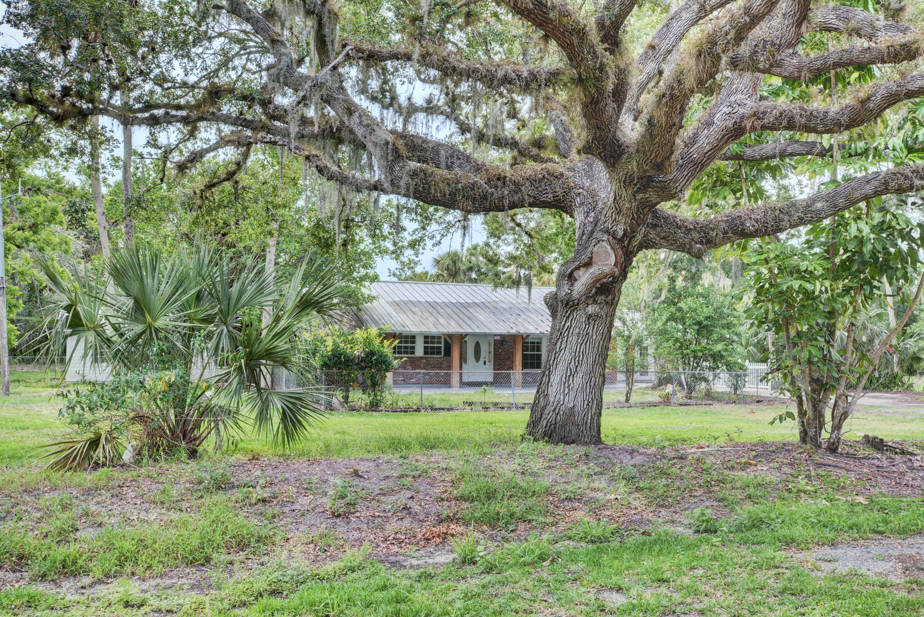 3475 Gordy Road Fort Pierce, FL 34945 - Photo 4 of 82 64_710_2574_5_6_7_8