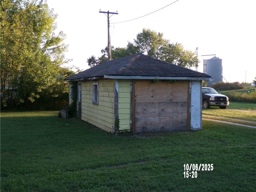 441 Walnut Street Cowgill, MO 64637 - Photo 3 of 12