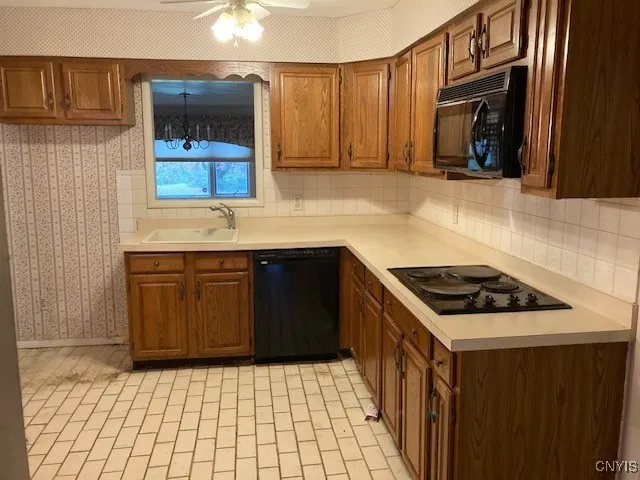 $274,900 | 6369 State Rte 233, Westmoreland, NY 13440