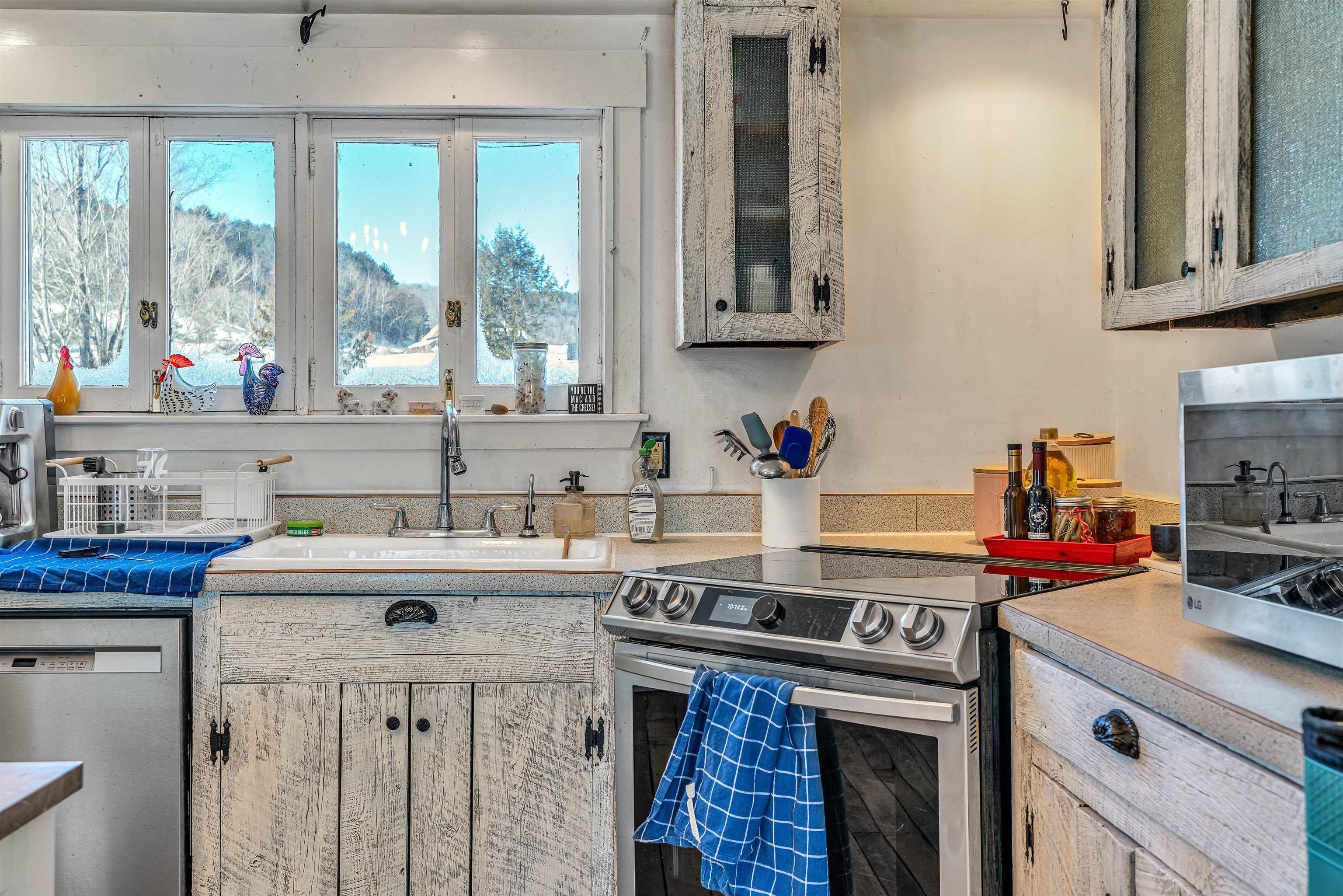 8754 Pomfret Road Pomfret, VT 05084 - Photo 10 of 40