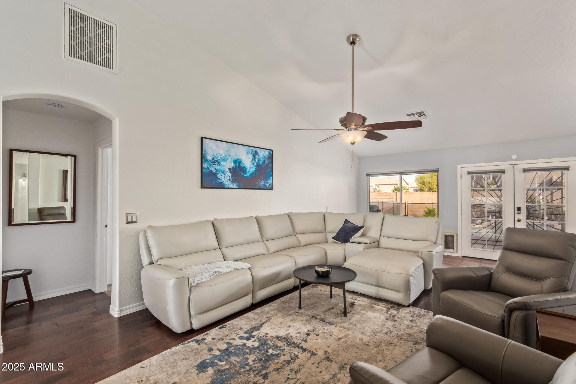 1858 West Leah Lane Gilbert, AZ 85233 - Photo 6 of 35 Living