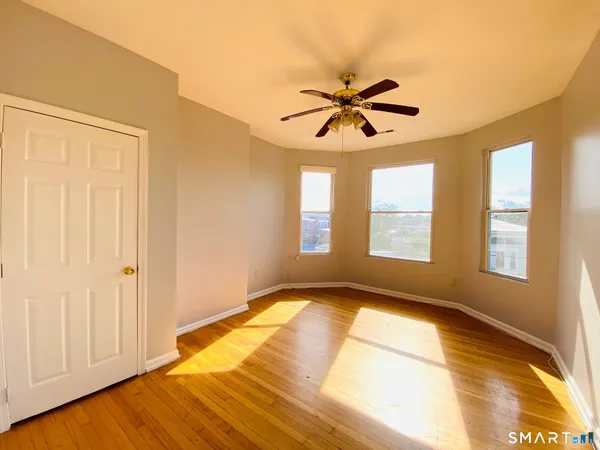 $2,500 | 162 William Street, Unit 3R, Bridgeport, CT 06608