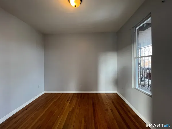 $2,500 | 162 William Street, Unit 3R, Bridgeport, CT 06608