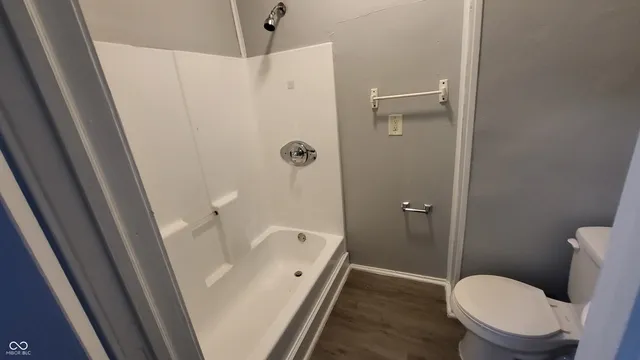 $945 | 655 Birch Avenue, Indianapolis, IN 46221