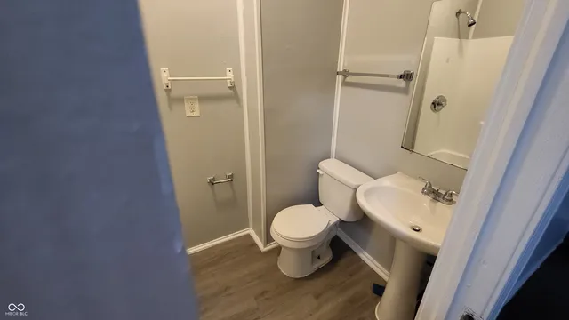 $945 | 655 Birch Avenue, Indianapolis, IN 46221