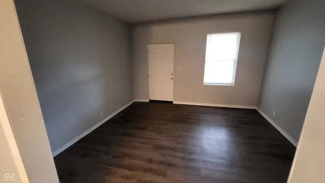 $945 | 655 Birch Avenue, Indianapolis, IN 46221