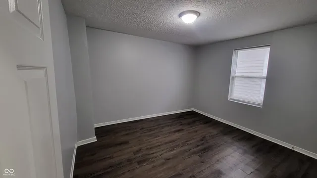 $899 | 655 Birch Avenue, Indianapolis, IN 46221