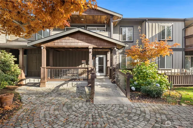 $365,000 | 21307 48th Avenue West, Unit C313, Mountlake Terrace, WA 98043