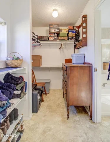 $259,900 | 2294 Island Road, Blountville, TN 37617