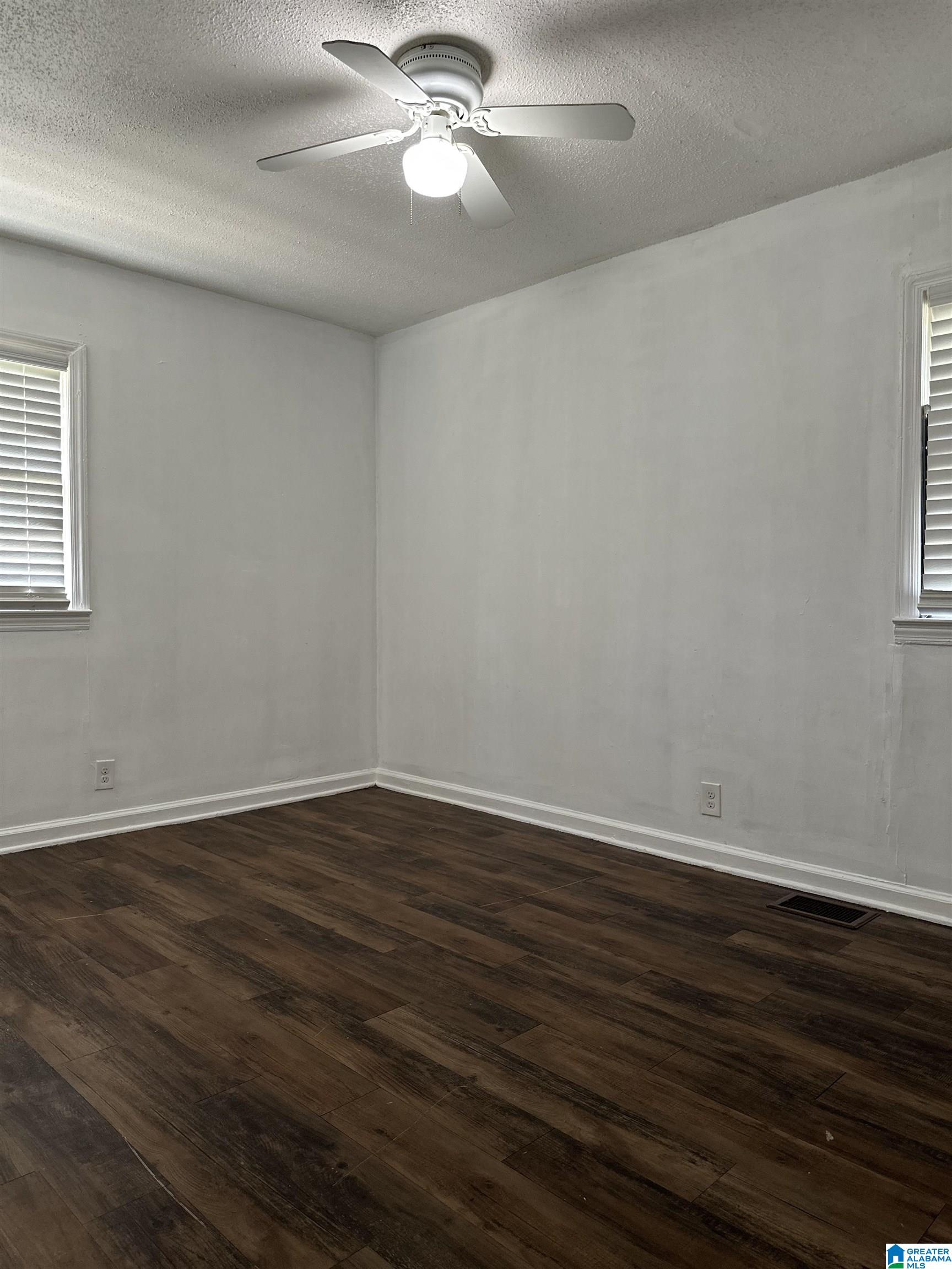 720 23rd Street Southwest Birmingham, AL 35211 - Photo 8 of 12