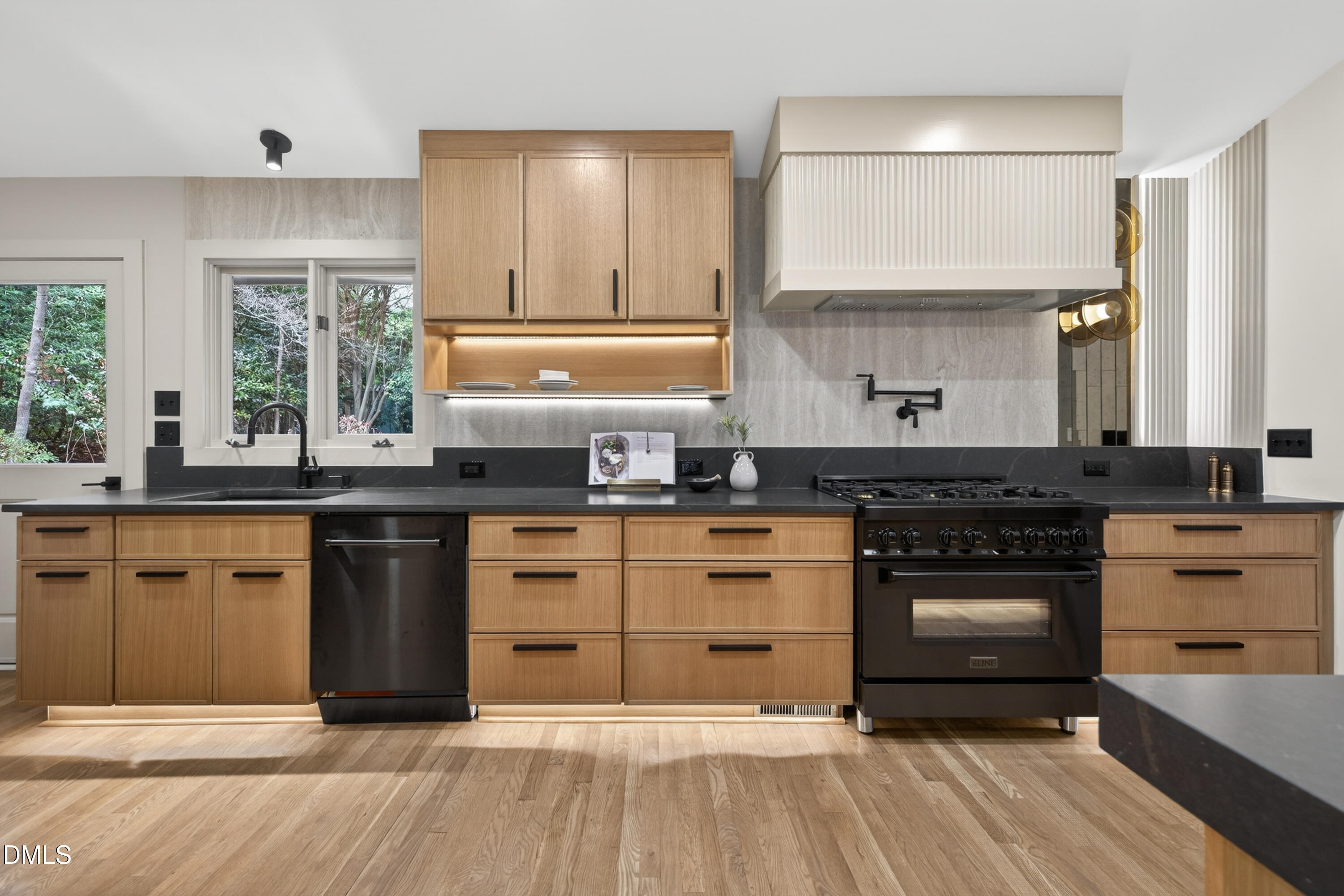 3601 Swann Street Raleigh, NC 27612 - Photo 11 of 43 3601 Swann St Raleigh-12