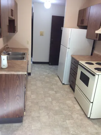 $637 | 1851 26th Street, Unit 15, Slayton, MN 56172
