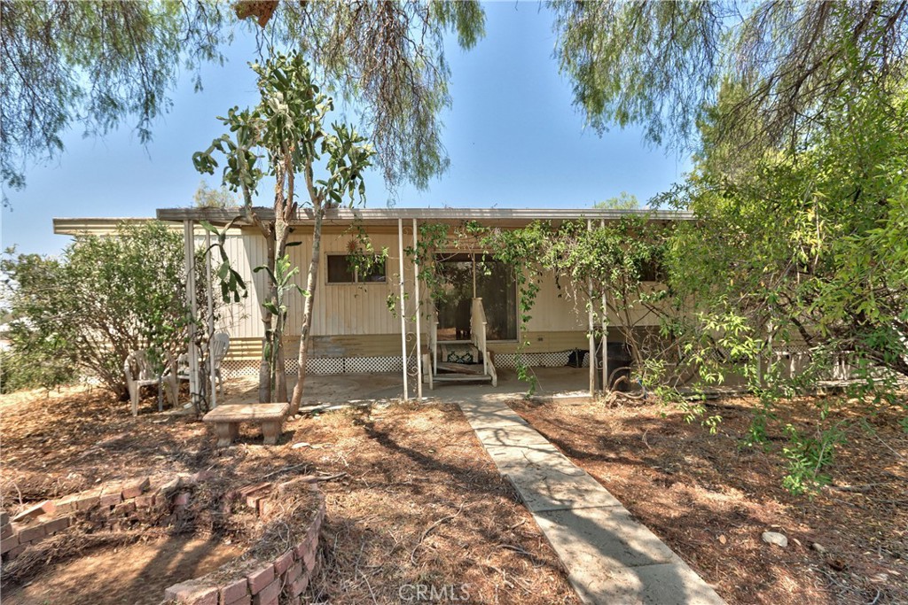 24363 Briggs Road Menifee, CA 92585 - Photo 2 of 36