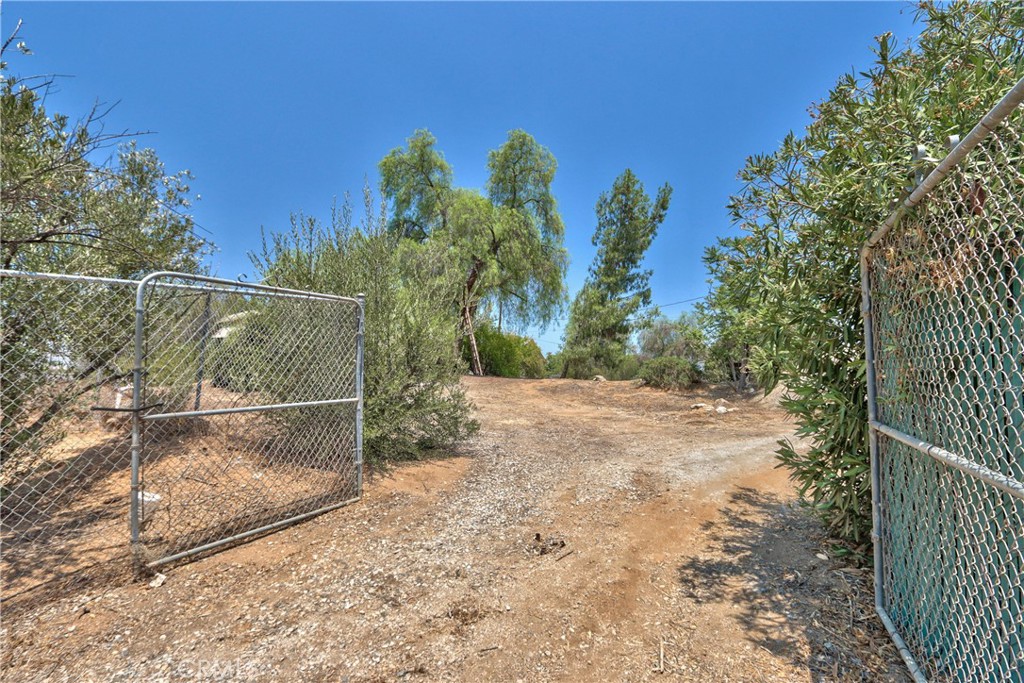 24363 Briggs Road Menifee, CA 92585 - Photo 31 of 36