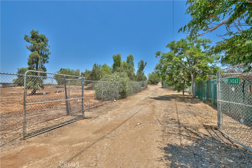 24363 Briggs Road Menifee, CA 92585 - Photo 34 of 36