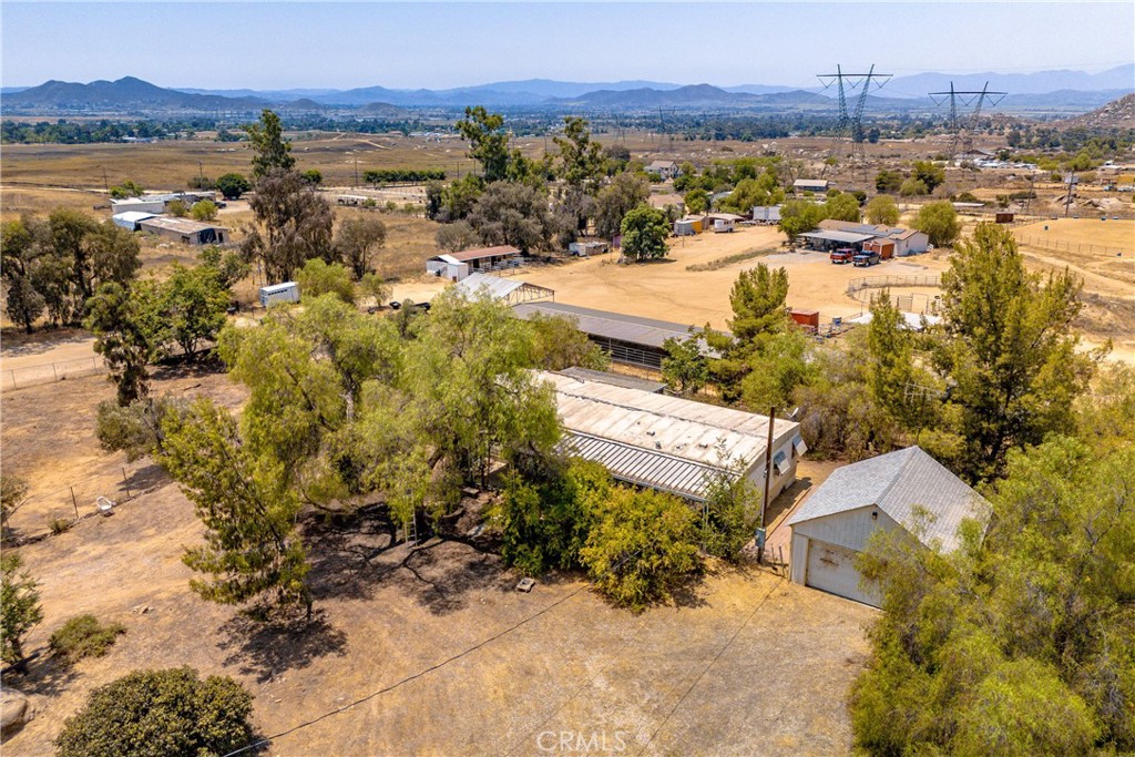 24363 Briggs Road Menifee, CA 92585 - Photo 9 of 36