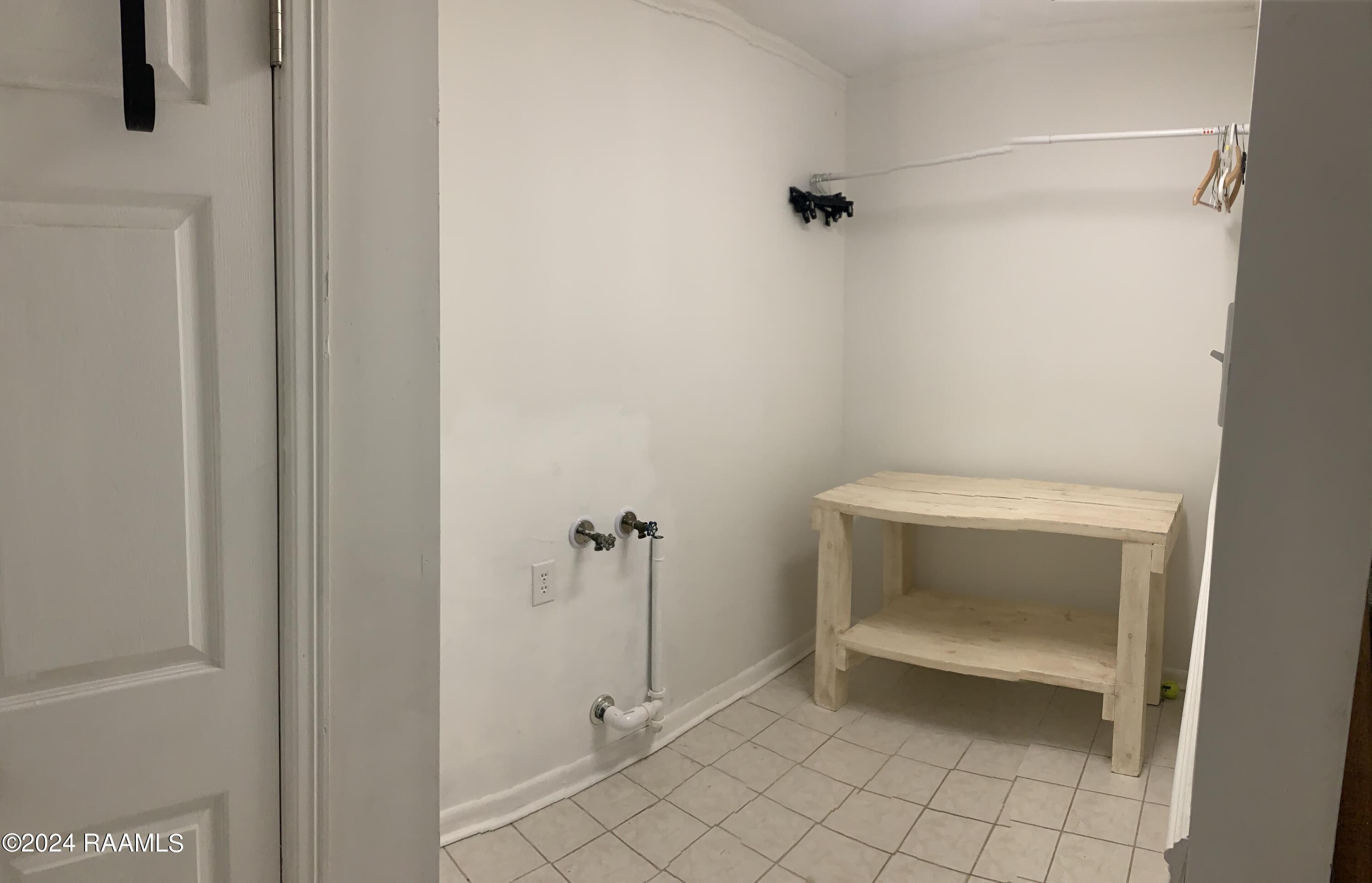 416 Maryview Farm Road Lafayette, LA 70507 - Photo 16 of 26 Laundry