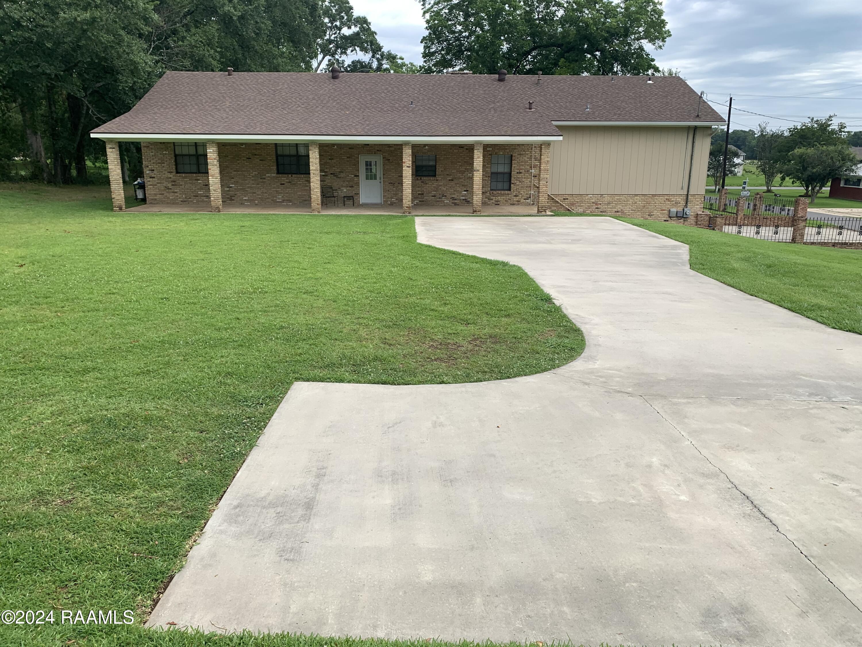 416 Maryview Farm Road Lafayette, LA 70507 - Photo 21 of 26 Rear of Home