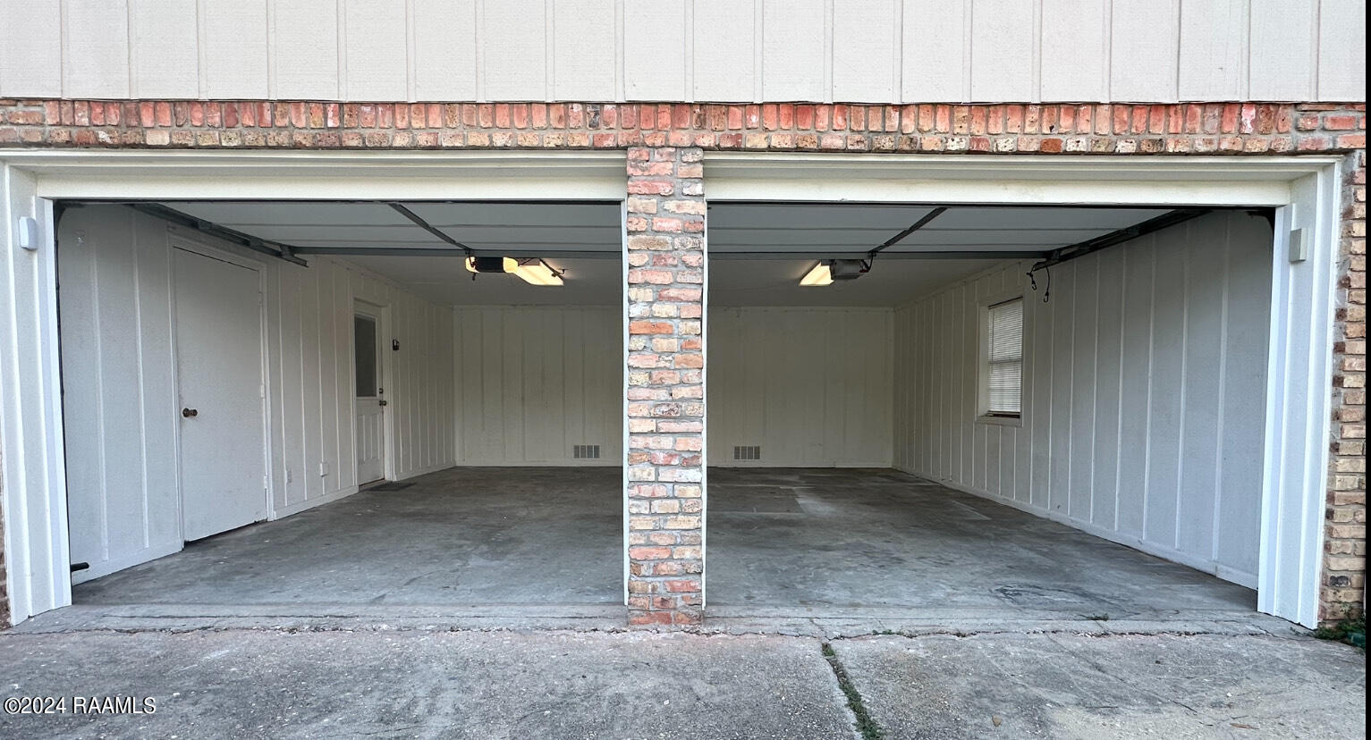 416 Maryview Farm Road Lafayette, LA 70507 - Photo 24 of 26 Garage