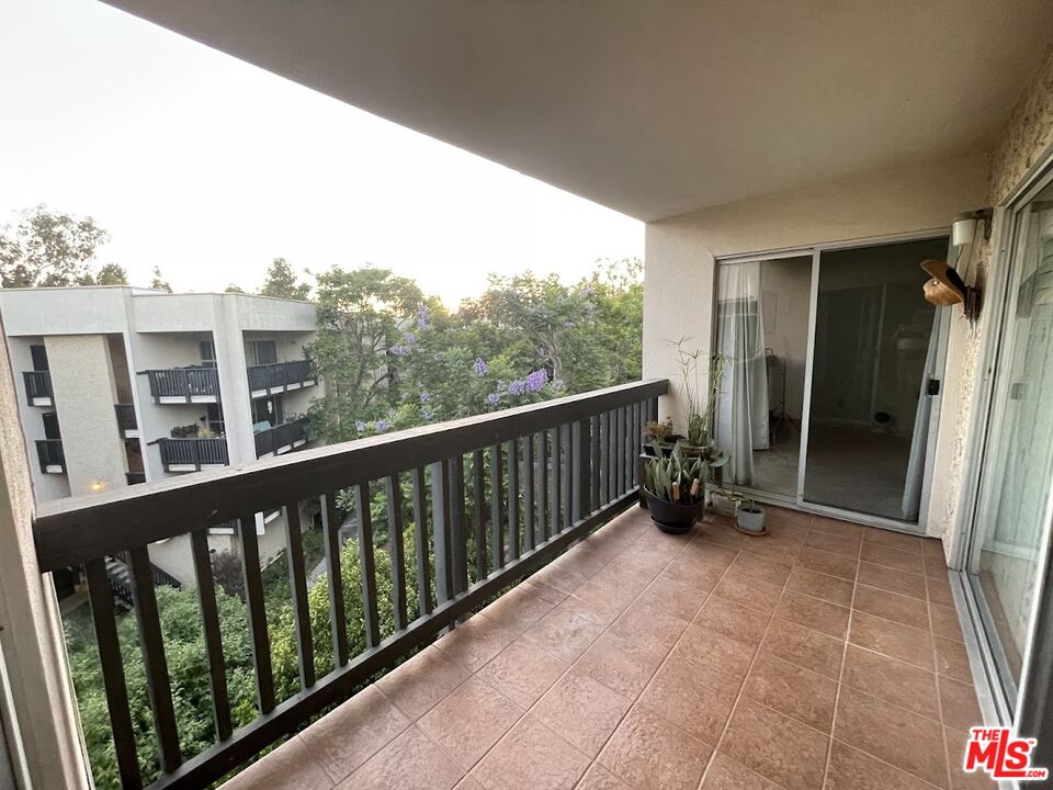 8314 Raintree Circle Culver City, CA 90230 - Photo 18 of 19