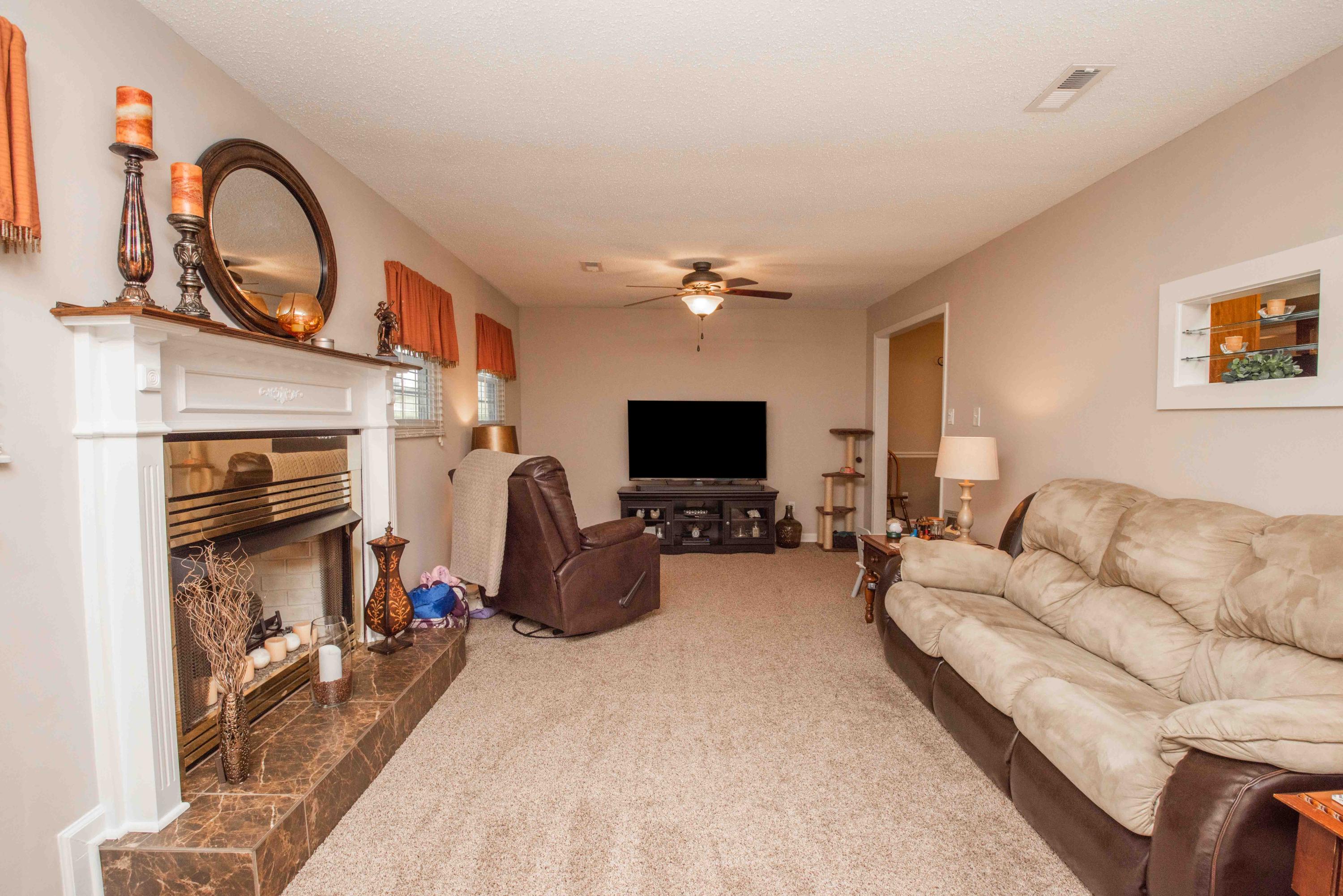 120 Ruth Street Corryton, TN 37721 - Photo 12 of 38 family room_1