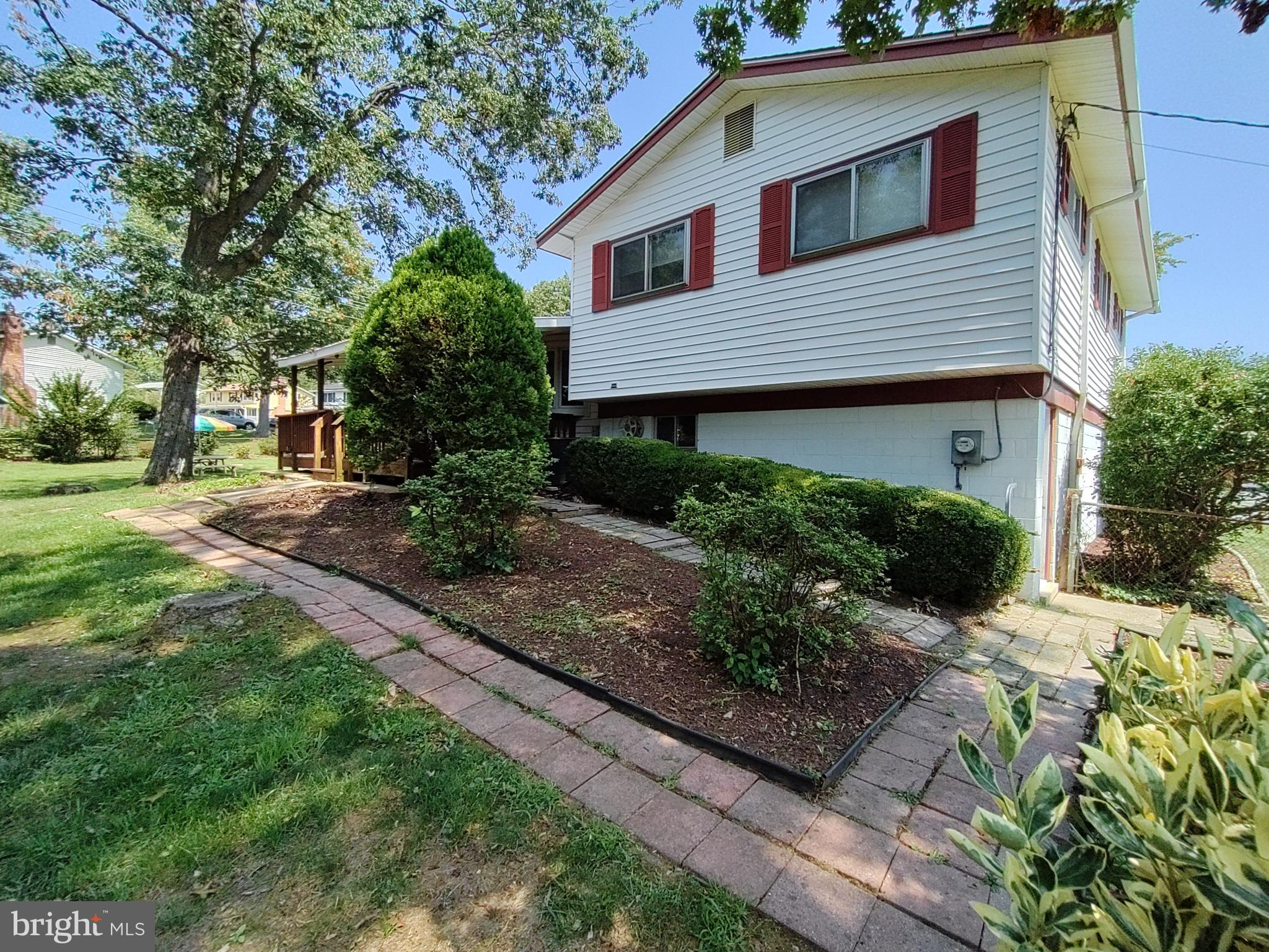 15800 Kerr Road Laurel, MD 20707 - Photo 2 of 8 Rear view