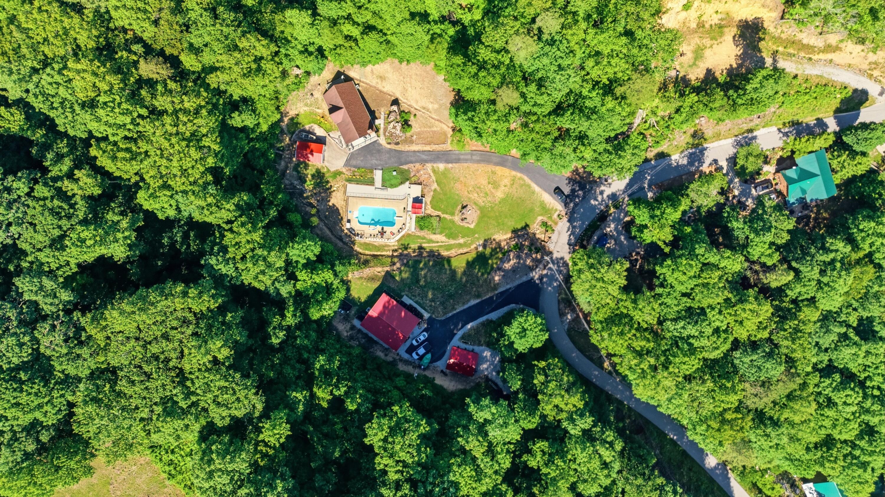 850 Cliffs Edge Road East Bernstadt, KY 40729 - Photo 33 of 33 dji_20250503065443_0963_d