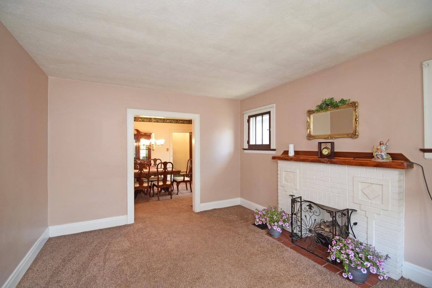 711 3rd Street Reading, OH 45215 - Photo 4 of 32