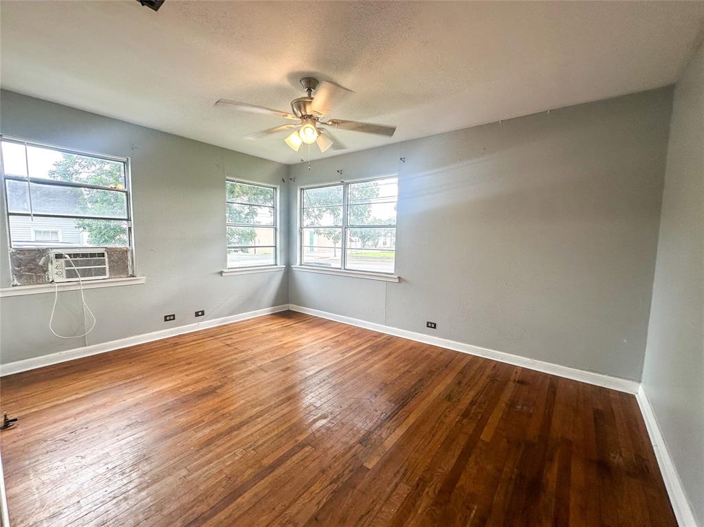 407 Bremond Street Franklin, TX 77856 - Photo 17 of 20