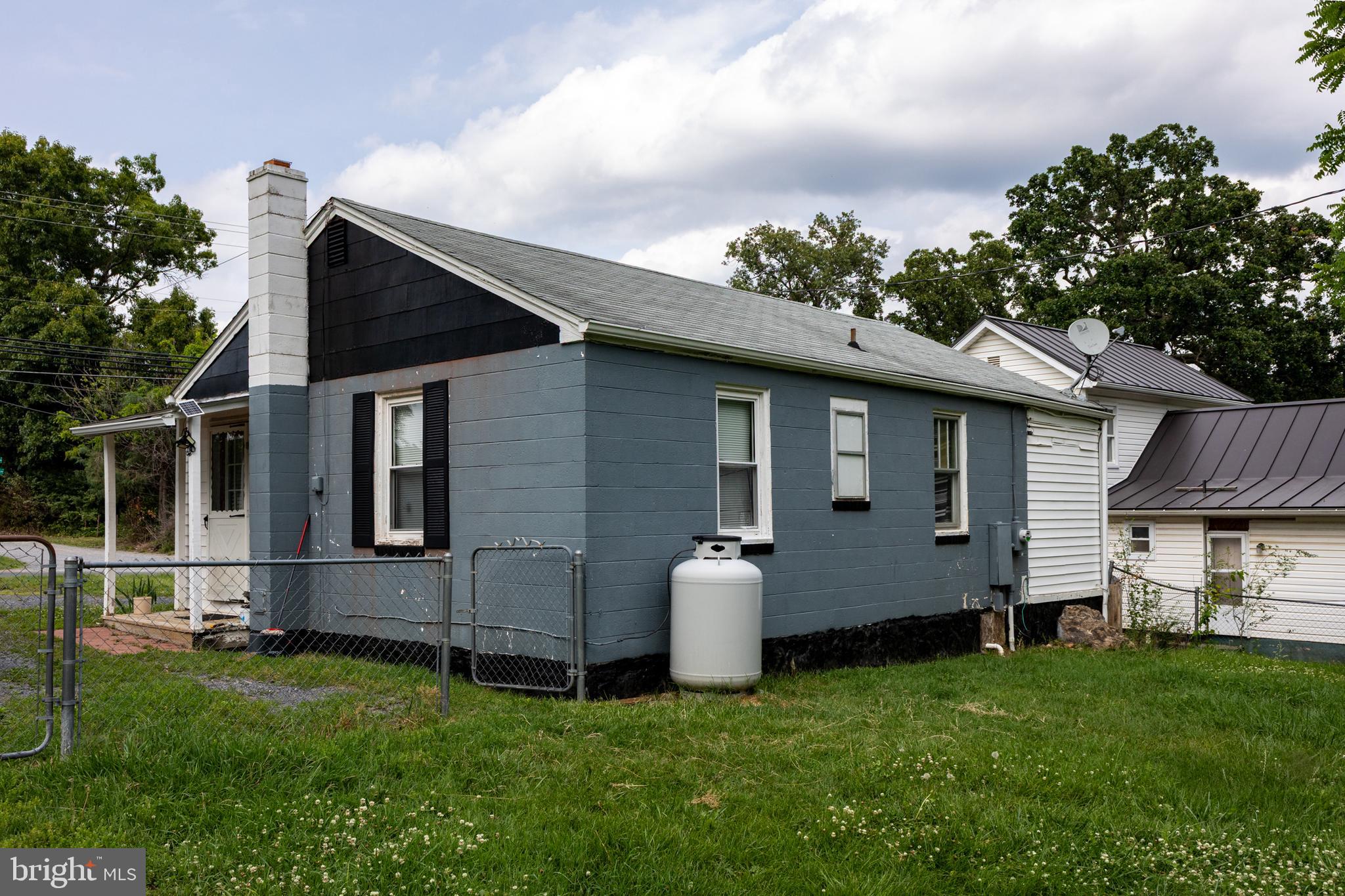 494 Chapel Road Stanley, VA 22851 - Photo 22 of 32