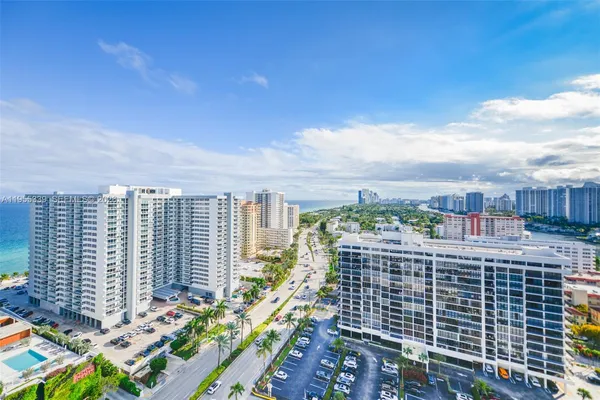 $2,550 | 1985 South Ocean Drive, Unit 22L, Hallandale Beach, FL 33009