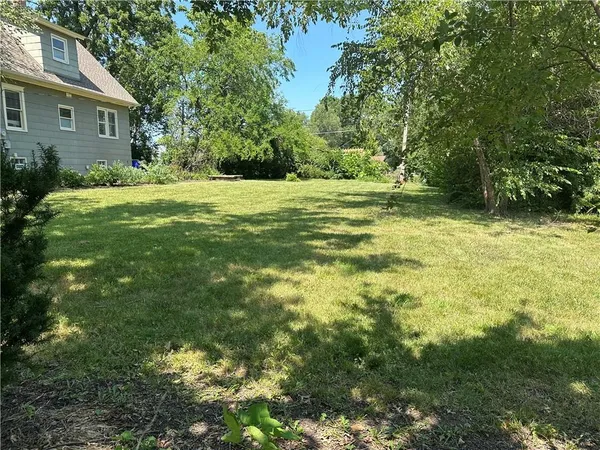 $180,000 | 6904 West 79th Street, Overland Park, KS 66204