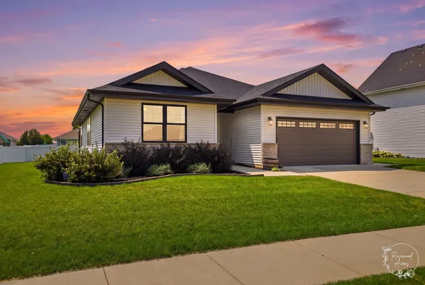 $395,000 | 1550 Eagles Landing Drive North, Manteno, IL 60950